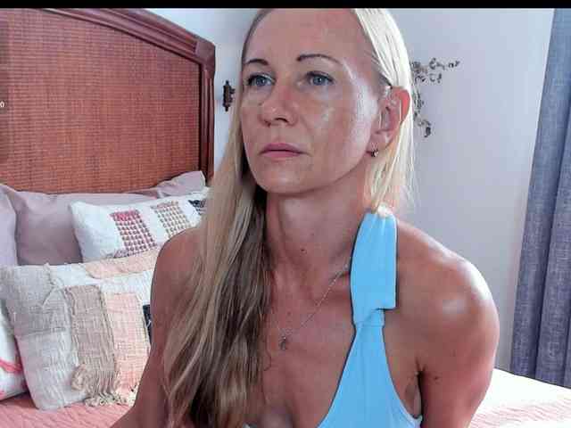 Christine_40 webcam
