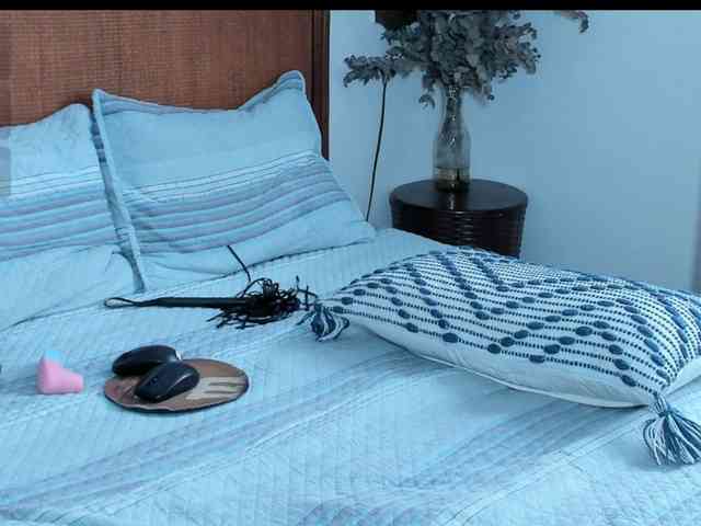 Christine_40 webcam