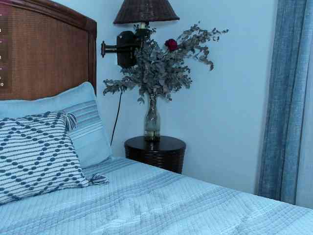 Christine_40 webcam