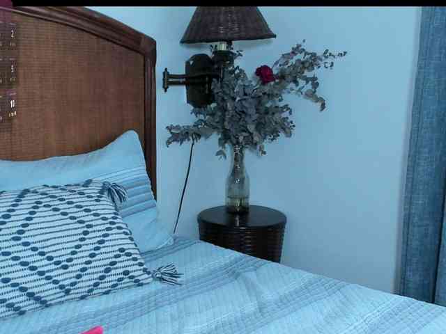 Christine_40 webcam