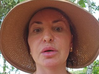 EditaMilf Porn Show