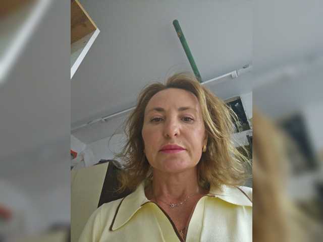 EditaMilf live cam on BongaCams
