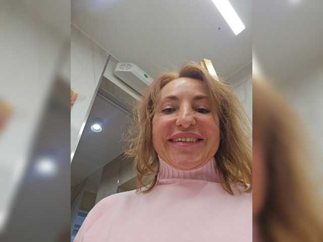 EditaMilf live cam on BongaCams