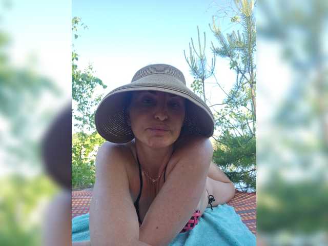 EditaMilf live cam on BongaCams