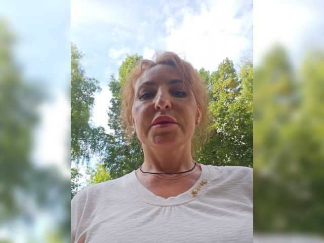 EditaMilf live cam on BongaCams