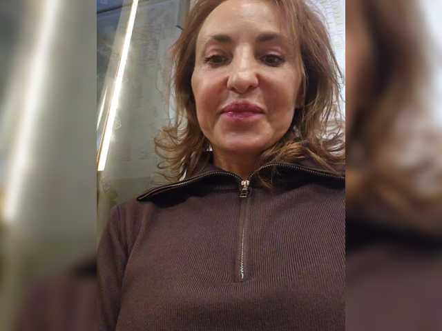 go to chat with EditaMilf