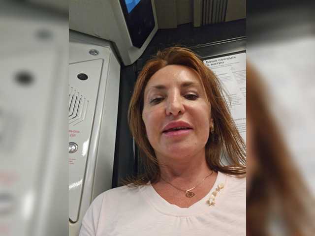 EditaMilf live cam on BongaCams