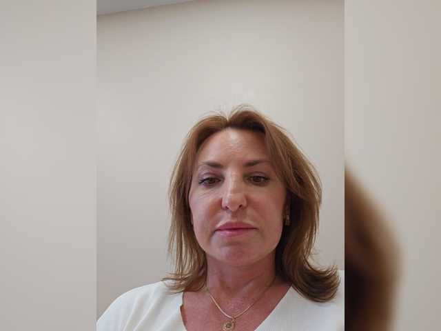 EditaMilf live cam on BongaCams