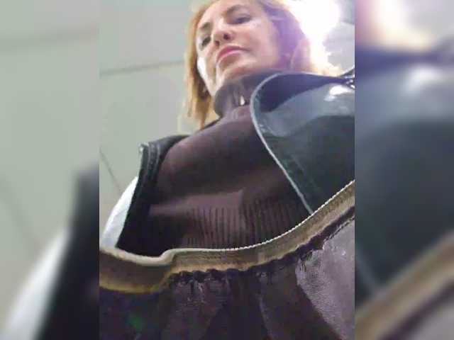 Live трансляция EditaMilf - Runet.cam