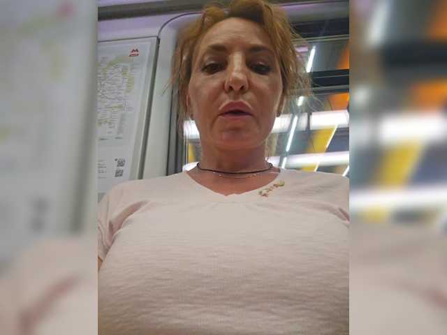 EditaMilf live cam on BongaCams