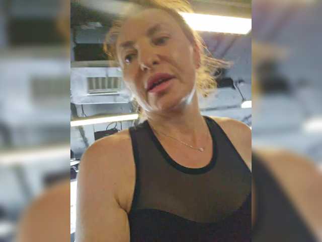 EditaMilf live cam on BongaCams