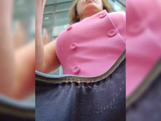 EditaMilf live cam on BongaCams