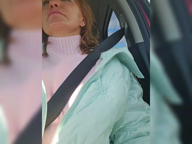 EditaMilf — live female cam