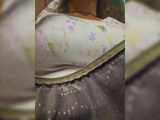 Model: EditaMilf