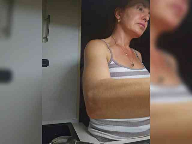 EditaMilf Sex Cam Show
