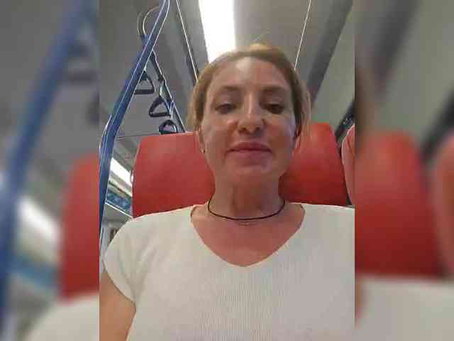 EditaMilf webcam