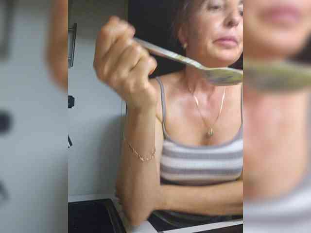 EditaMilf Sex Cam Show