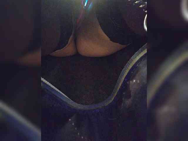 Model: EditaMilf