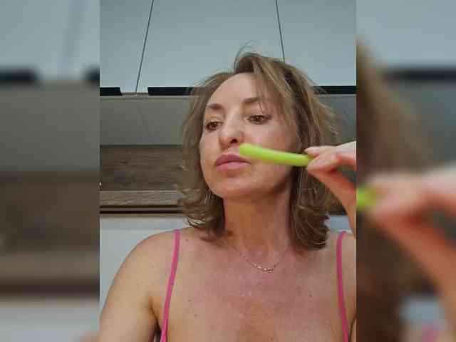 EditaMilf webcam