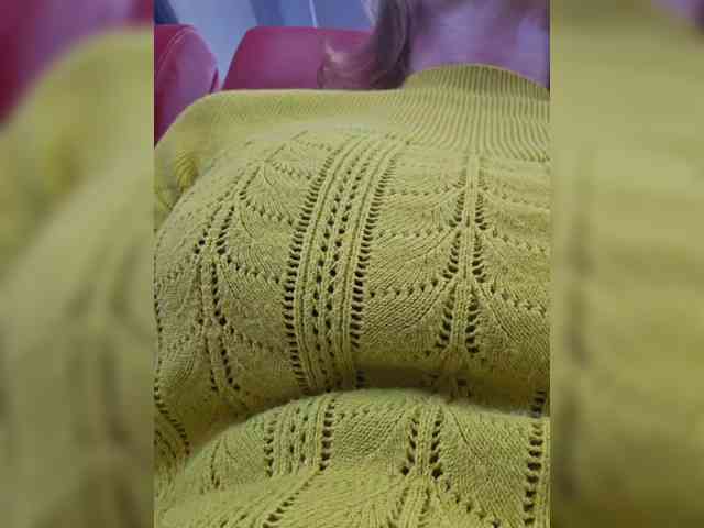Model: EditaMilf