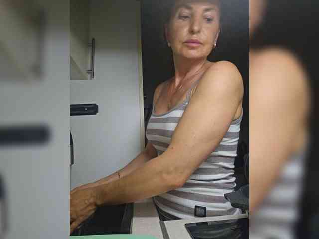 EditaMilf Sex Cam Show