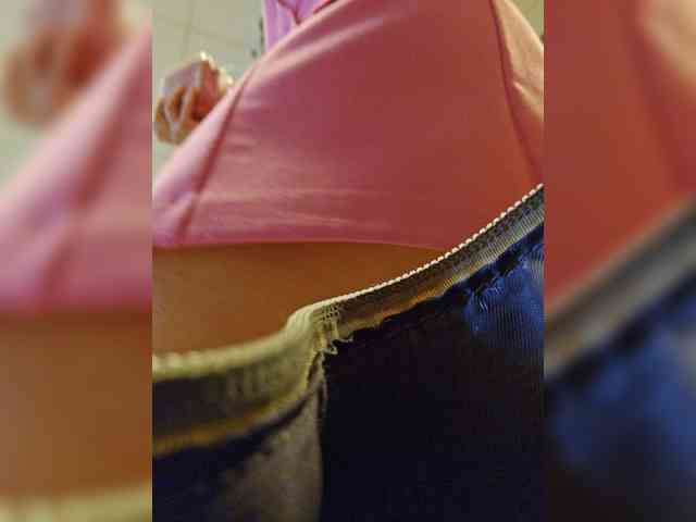 Model: EditaMilf