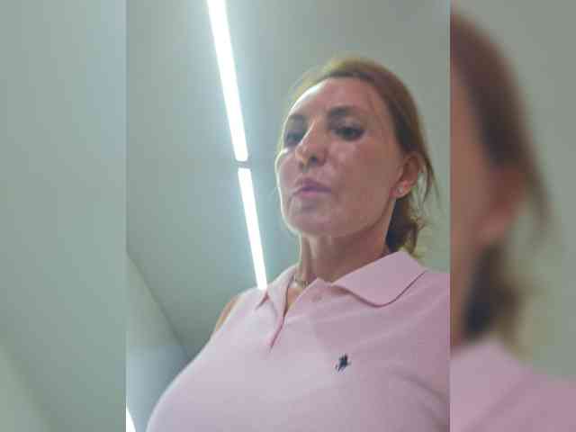 EditaMilf webcam