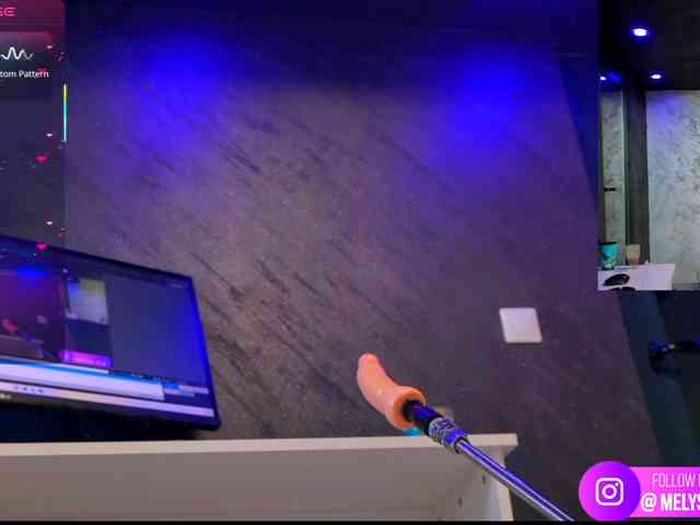 Im-your-love webcam