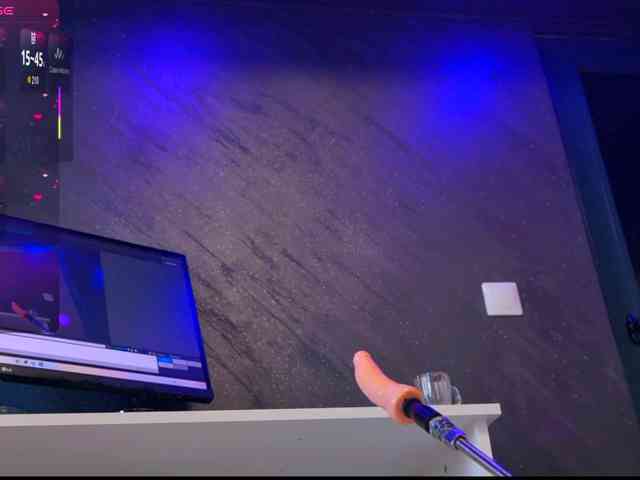 Im-your-love webcam