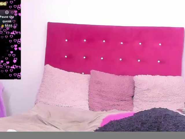 sasha-xxxx live cam on BongaCams