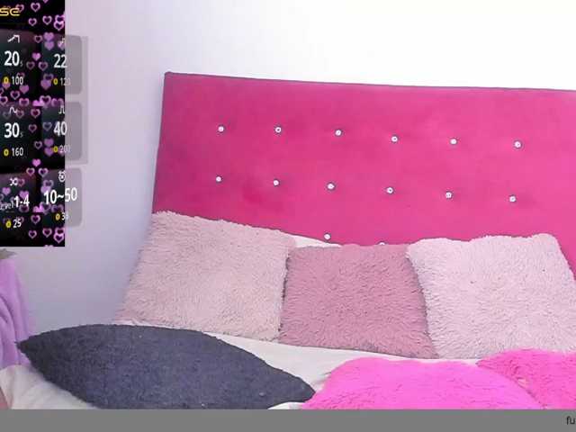 sasha-xxxx live cam on BongaCams