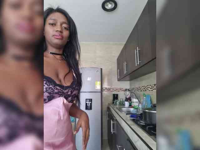 sasha-xxxx webcam