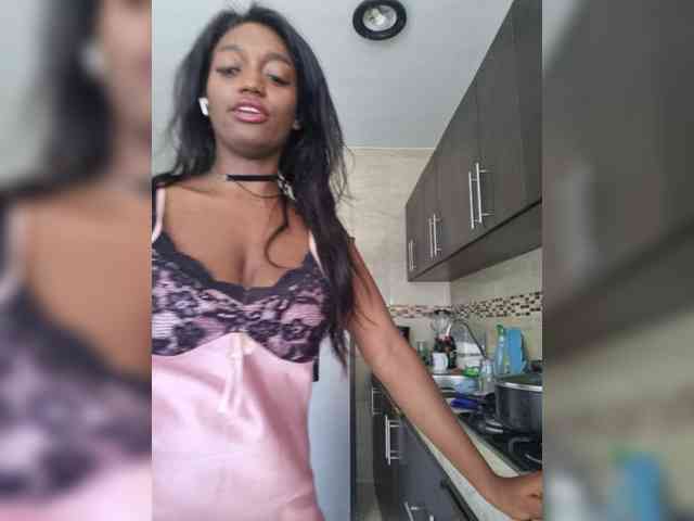 sasha-xxxx webcam