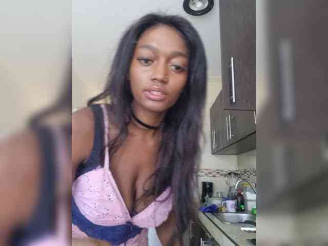 sasha-xxxx webcam