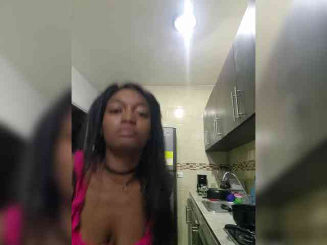 sasha-xxxx webcam