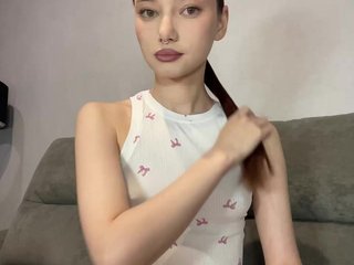Alice__Foxx