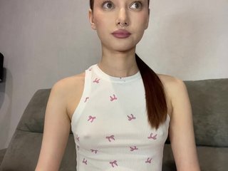 Alice__Foxx