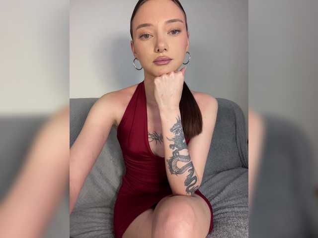 Sweetgirl-11's BongaCams show and profile