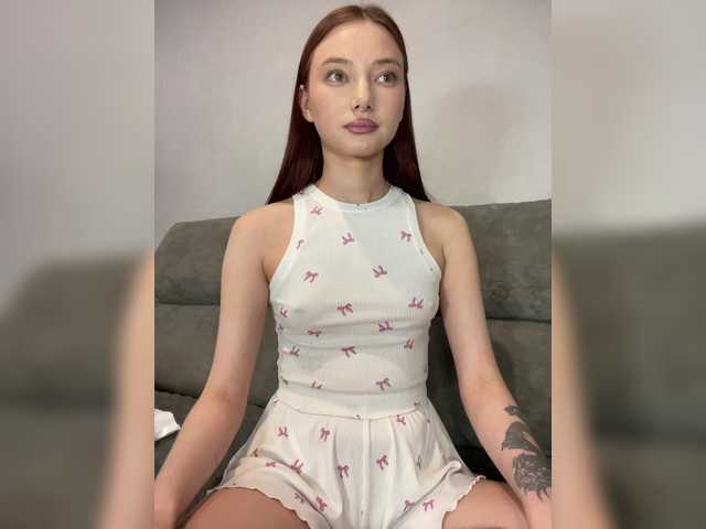 Sweetgirl-11 live cam on BongaCams
