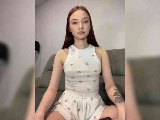 Alice__Foxx