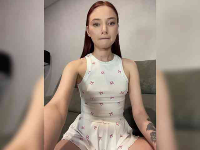 Alice__Foxx