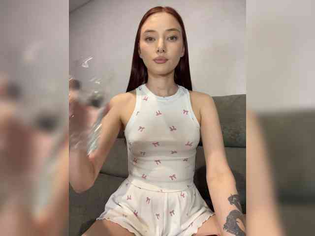 Alice__Foxx