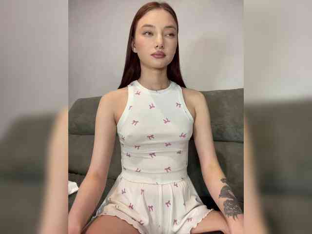 Model: ALice__FoXx