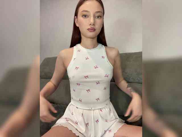 Model: ALice__FoXx