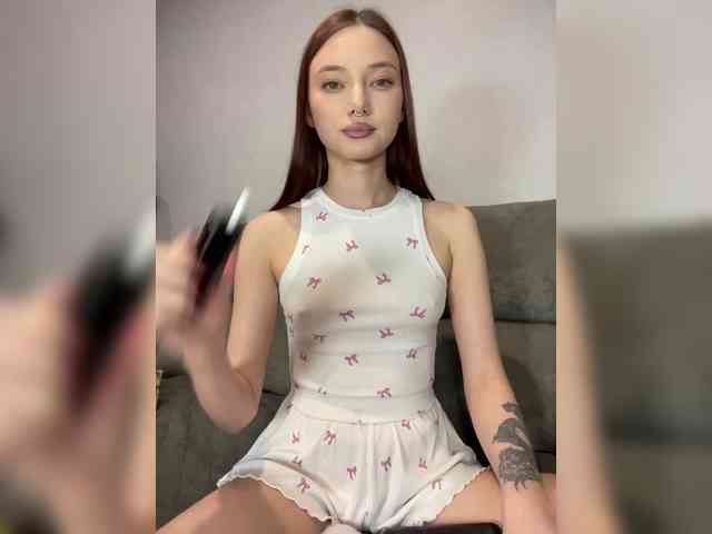 Model: ALice__FoXx