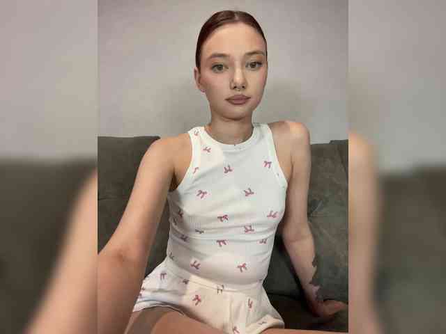 Model: ALice__FoXx