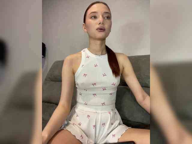Model: ALice__FoXx