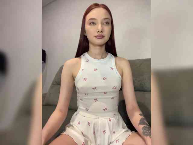 Model: ALice__FoXx