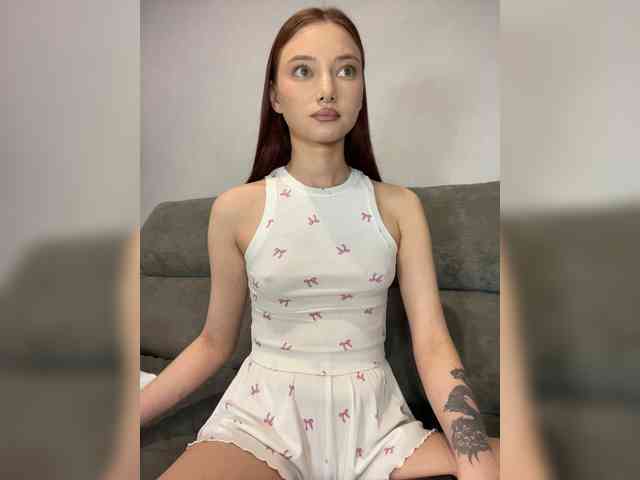Alice__Foxx