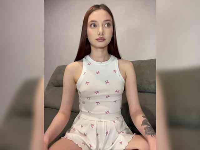 Model: ALice__FoXx